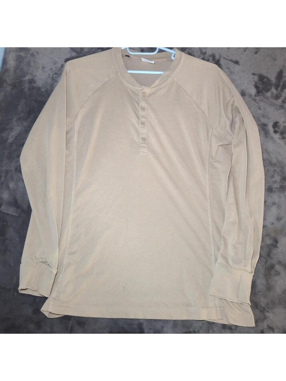 Gymshark Men's Legacy Henley LongSleeve T-Shirt Men Sz S Beige Flex Workout